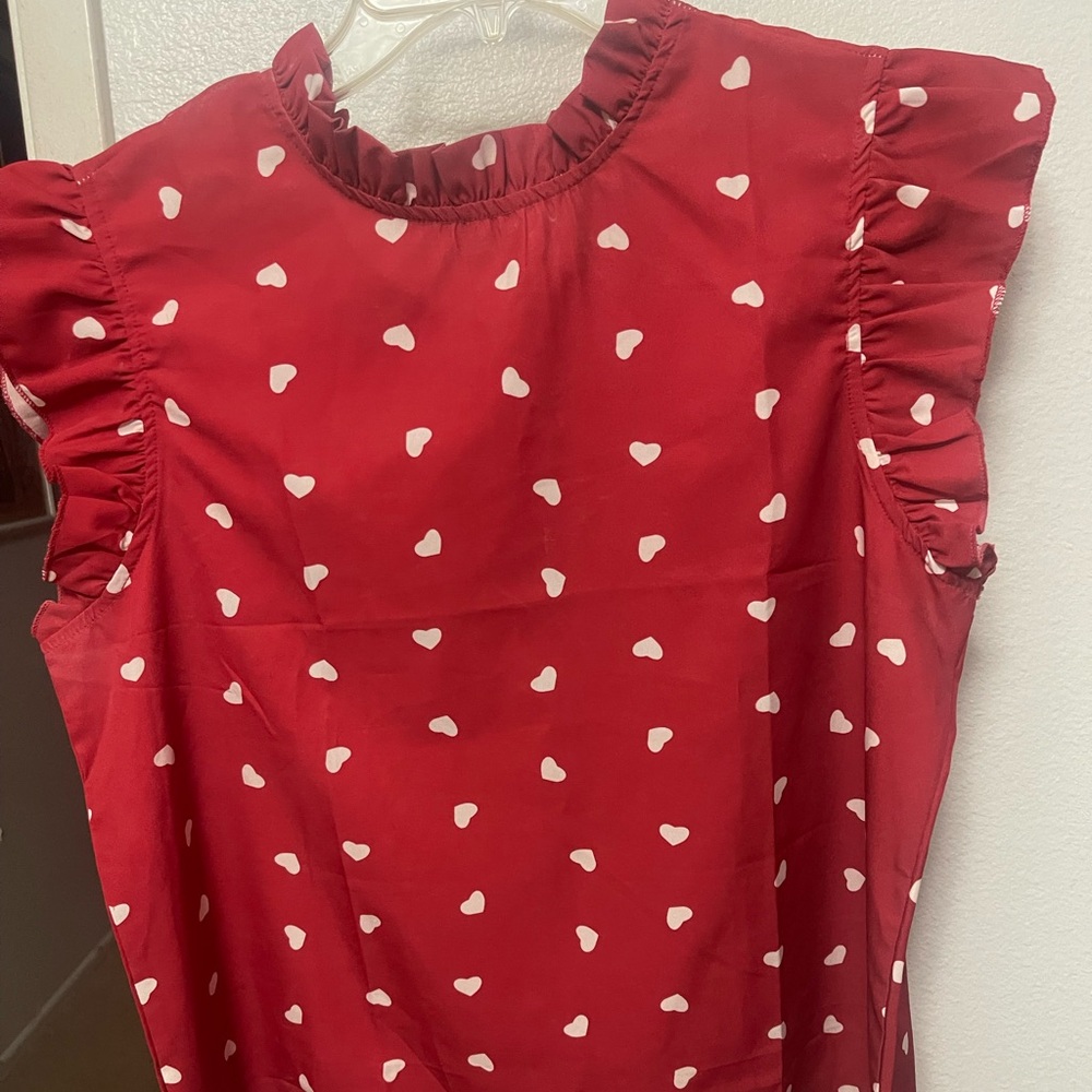 Women’s red top